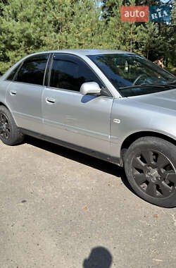 Седан Audi A4 1999 в 