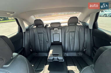 Седан Audi A4 2016 в 