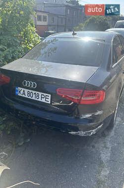 Седан Audi A4 2015 в 