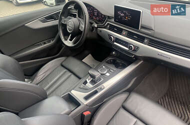 Седан Audi A4 2019 в 