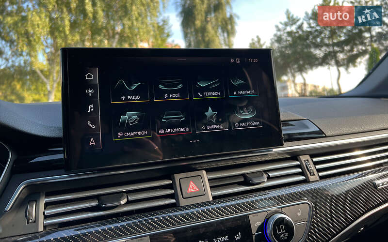 Седан Audi A4 2023 в Львове