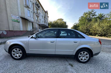 Седан Audi A4 2001 в 