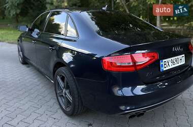 Седан Audi A4 2015 в 