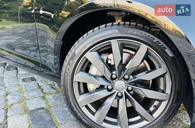 Седан Audi A4 2017 в 