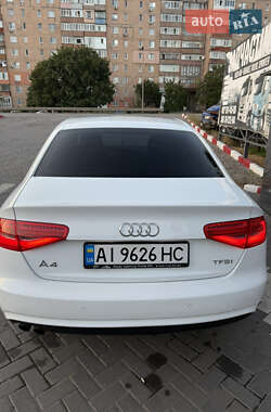 Седан Audi A4 2012 в 