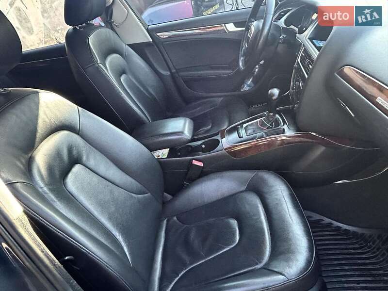 Седан Audi A4 2010 в Хмельницком