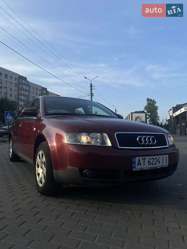 Седан Audi A4 2001 в Ивано-Франковске
