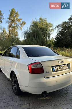 Седан Audi A4 2001 в 