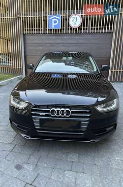 Седан Audi A4 2013 в 