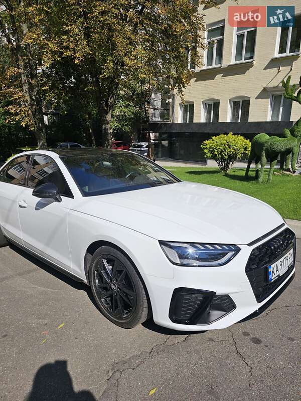 Седан Audi A4 2020 в Києві