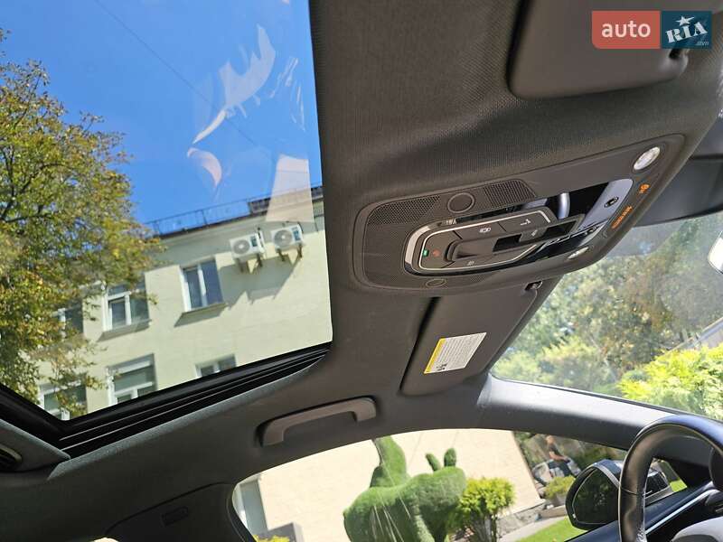 Седан Audi A4 2020 в Києві