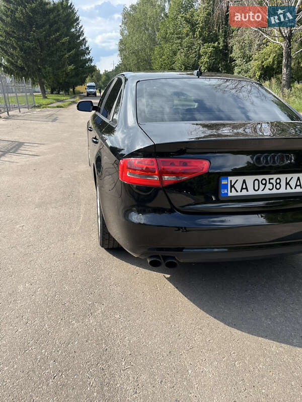 Седан Audi A4 2013 в Сумах