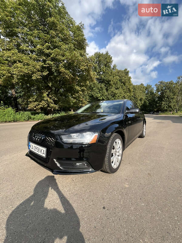 Седан Audi A4 2013 в Сумах
