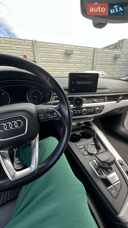 Седан Audi A4 2016 в Одесі