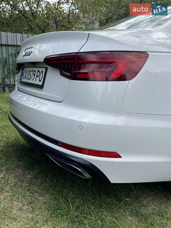Седан Audi A4 2019 в Киеве