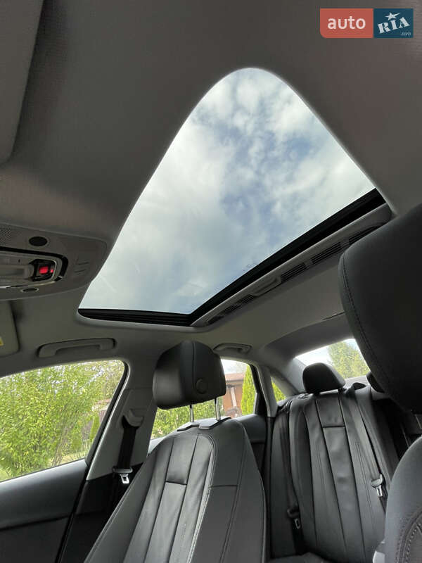 Седан Audi A4 2019 в Киеве