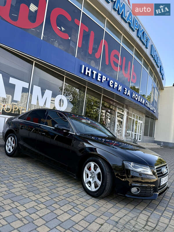 Седан Audi A4 2010 в Одессе