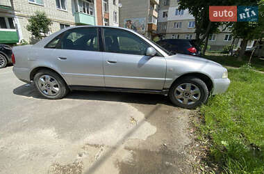 Седан Audi A4 1999 в 