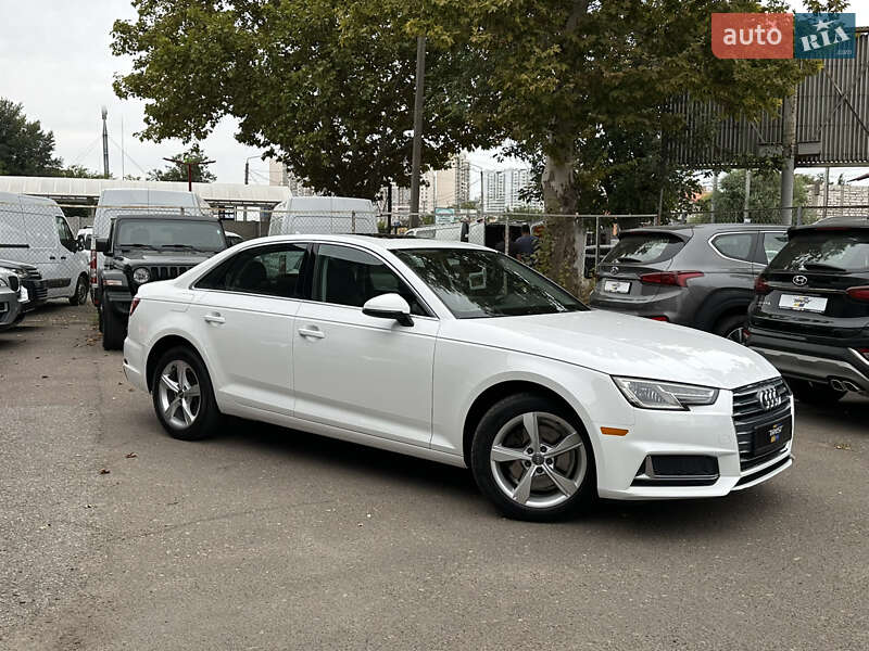 Седан Audi A4 2019 в Одессе
