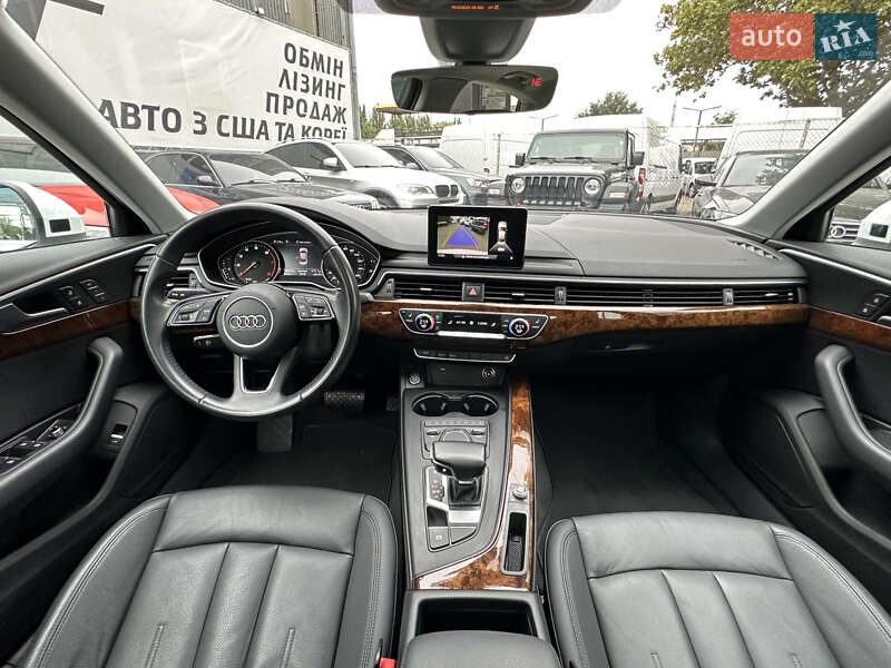 Седан Audi A4 2019 в Одессе