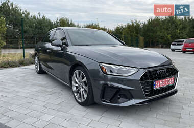 Седан Audi A4 2019 в 