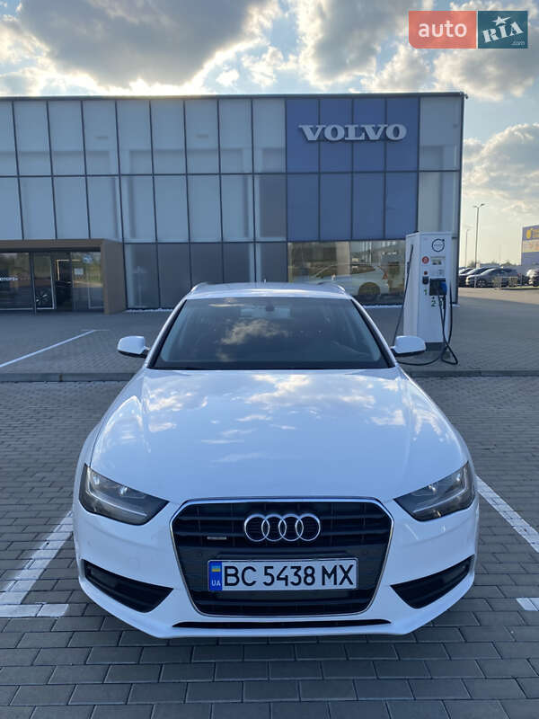 Универсал Audi A4 2014 в Львове