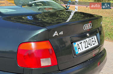 Седан Audi A4 1996 в 