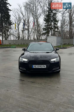 Седан Audi A4 2017 в Днепре
