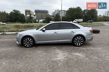 Седан Audi A4 2015 в 
