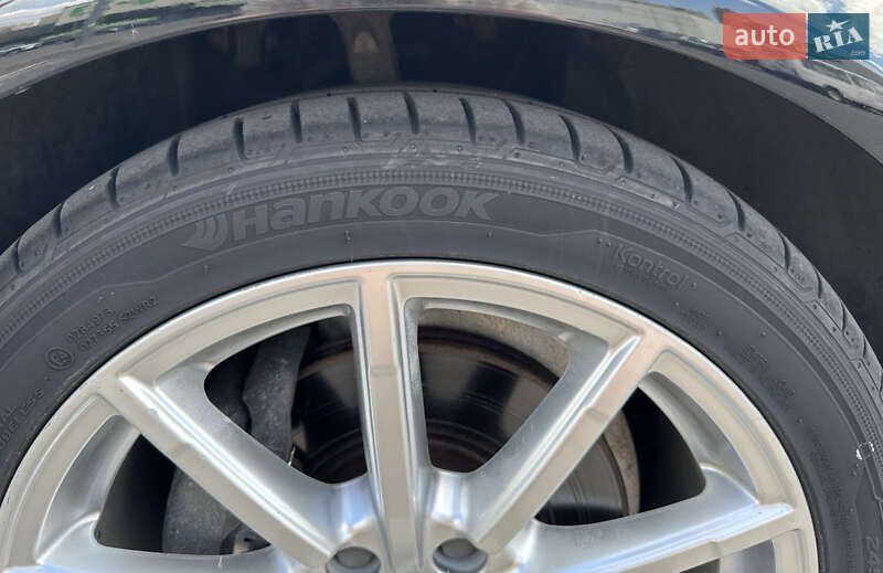 Седан Audi A4 2015 в Киеве