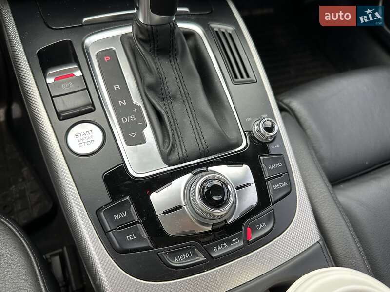 Седан Audi A4 2015 в Киеве