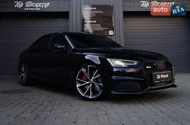Седан Audi A4 2018 в Львове