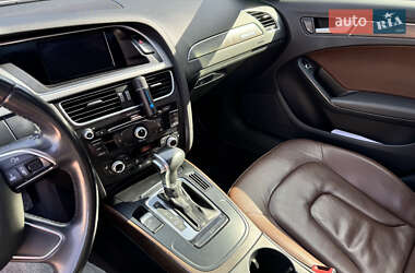 Седан Audi A4 2013 в 