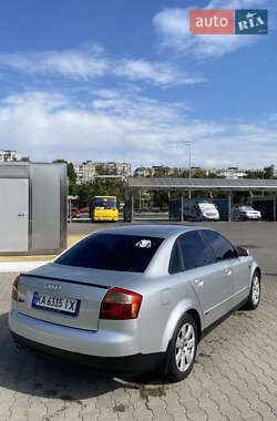 Седан Audi A4 2002 в 