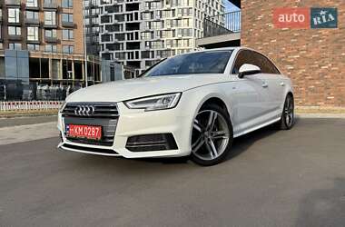 Седан Audi A4 2018 в 