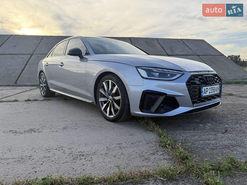 Седан Audi A4 2021 в Запорожье