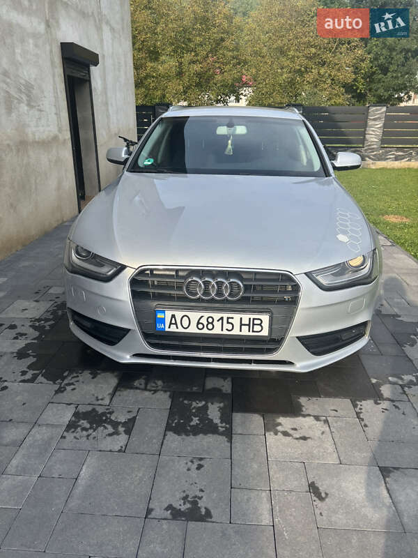 Audi A4 2012 Audi A4 2012