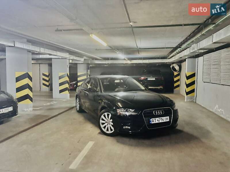 Седан Audi A4 2013 в 