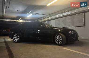 Седан Audi A4 2013 в Киеве