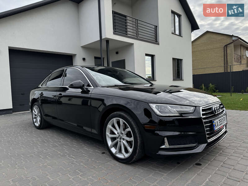 Седан Audi A4 2019 в Житомире