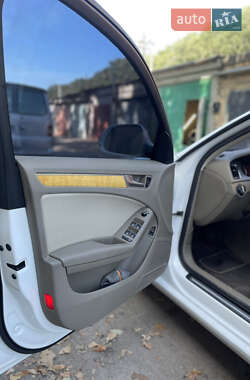 Седан Audi A4 2009 в 