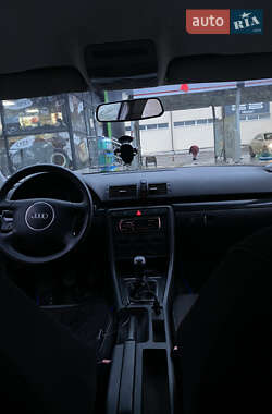 Седан Audi A4 2003 в 