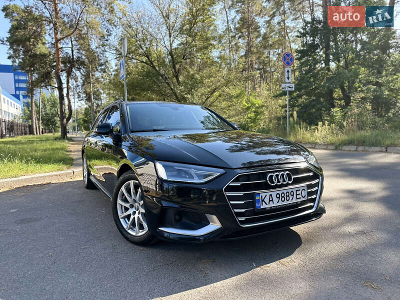 Универсал Audi A4 2021 в Киеве