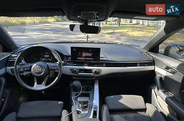 Универсал Audi A4 2021 в 