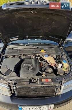 Седан Audi A4 2000 в 