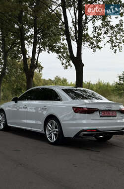 Седан Audi A4 2020 в 