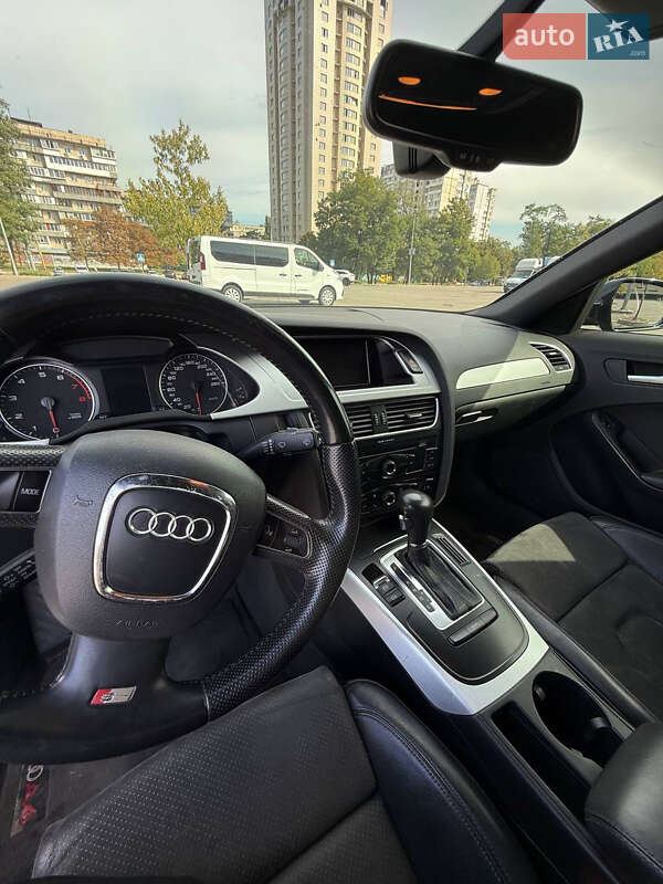 Седан Audi A4 2011 в Киеве