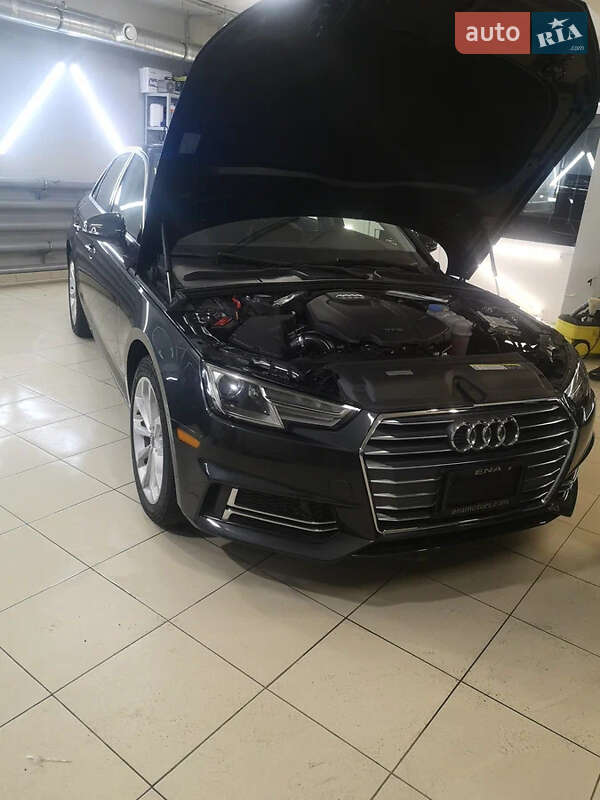 Седан Audi A4 2017 в Одесі