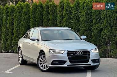 Седан Audi A4 2014 в Львові