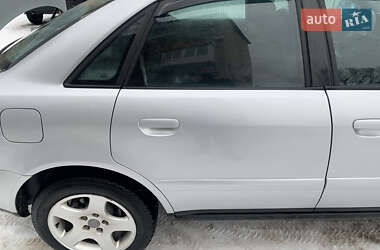 Седан Audi A4 2000 в 